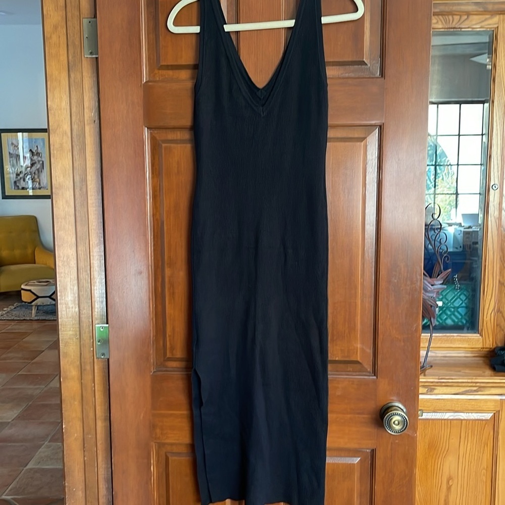 House of Harlow 1960 V-neck Sleeveless Dress - Picture 5 of 6